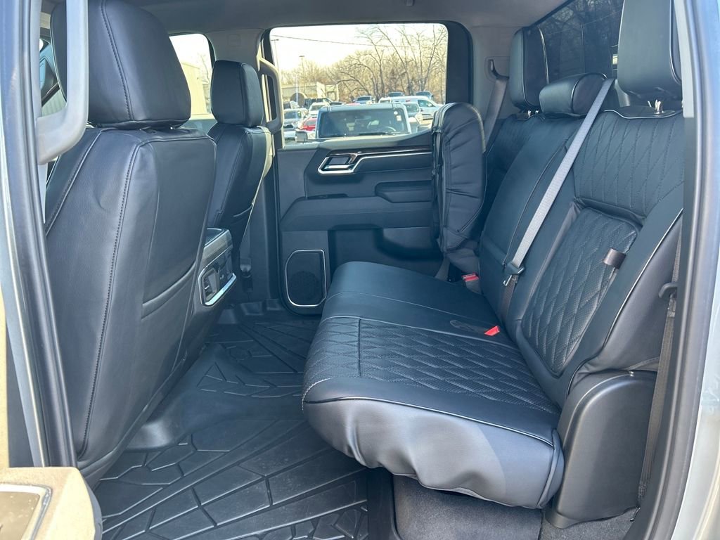 Used 2025 GMC Sierra 1500 Elevation image 27