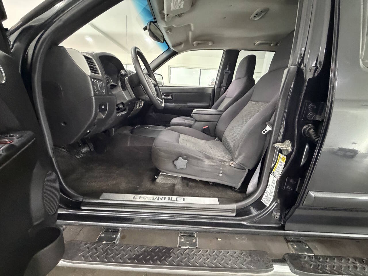 Used 2009 Chevrolet Colorado LT w/ LT Preferred Equipment Group AWD/4WD image 4