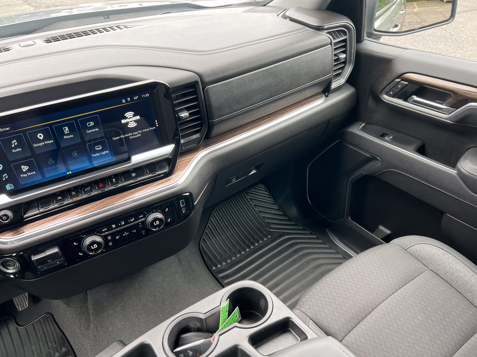 Used 2025 Chevrolet Silverado 1500 LT AWD/4WD image 33