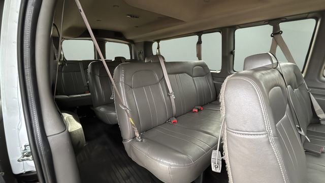 Used 2022 Chevrolet Express 3500 LS image 37