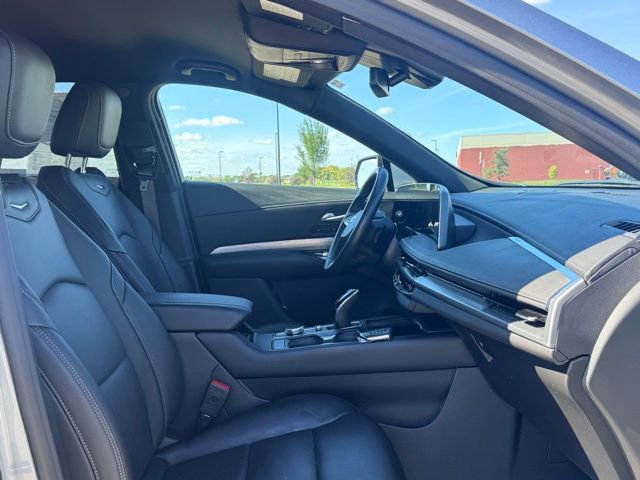 Used 2024 Cadillac XT4 Premium Luxury image 22