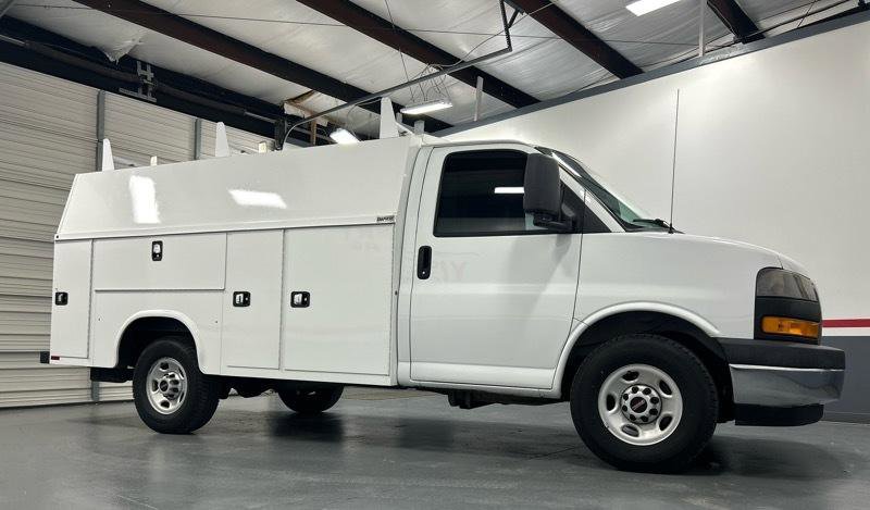 Used 2020 GMC Savana 3500 w/ Power Convenience Package RWD image 13