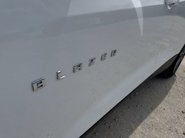 Used 2025 Chevrolet Blazer LT AWD/4WD image 5
