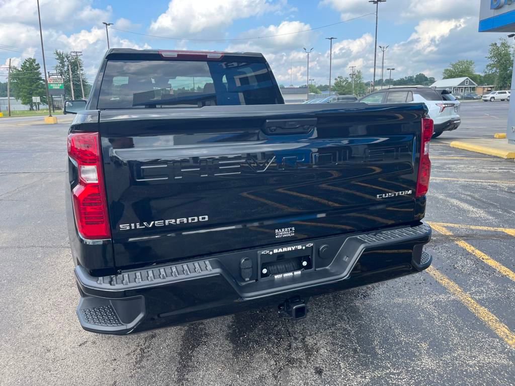 New 2025 Chevrolet Silverado 1500 Custom image 4