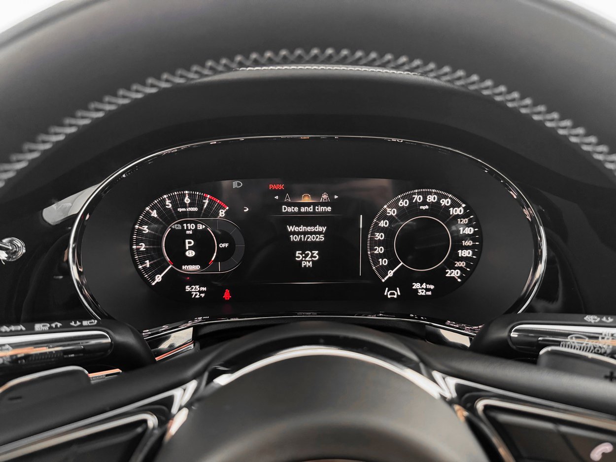 New 2025 Bentley Flying Spur Plug-In Hybrid AWD/4WD image 26