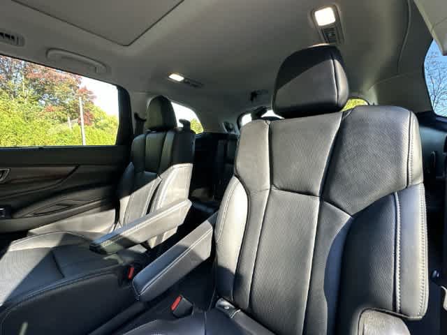 Certified 2025 Subaru Ascent Touring AWD/4WD image 18
