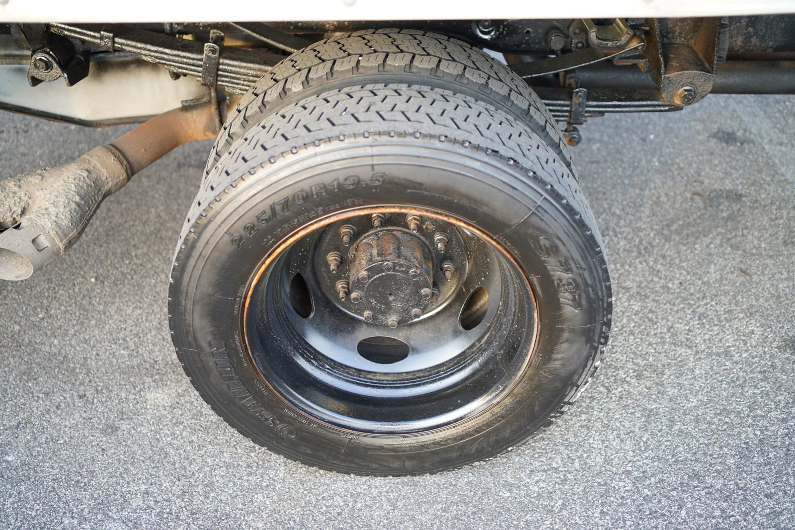 Used 2015 Ford F550 2WD Regular Cab Super Duty image 20