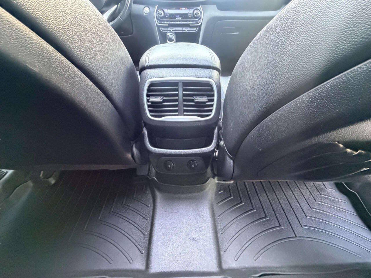 Used 2020 Hyundai Santa Fe SEL AWD/4WD image 33