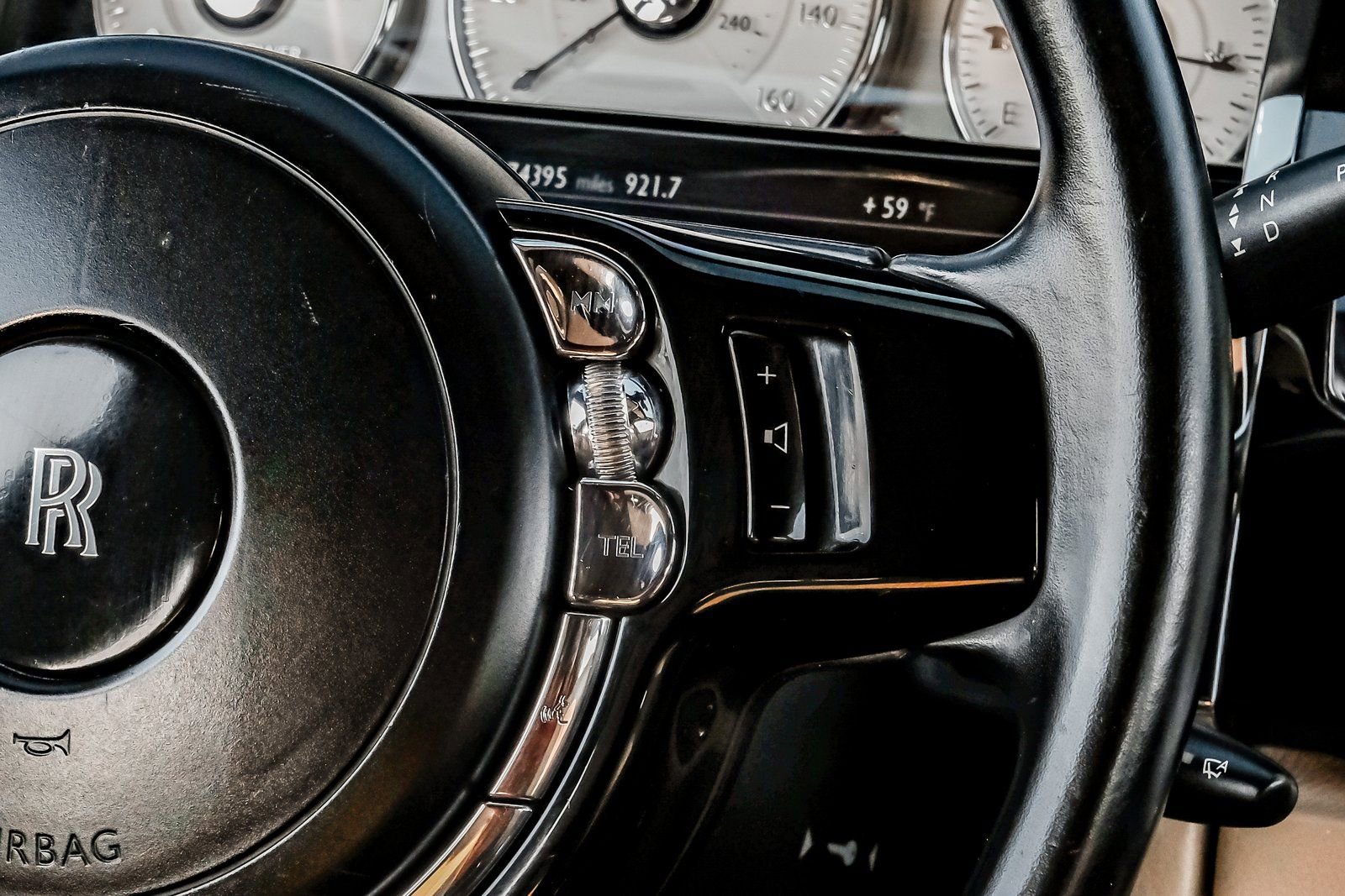 Used 2015 Rolls-Royce Ghost RWD image 19