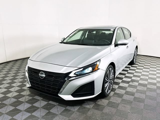 Used 2024 Nissan Altima 2.5 SL AWD/4WD image 7