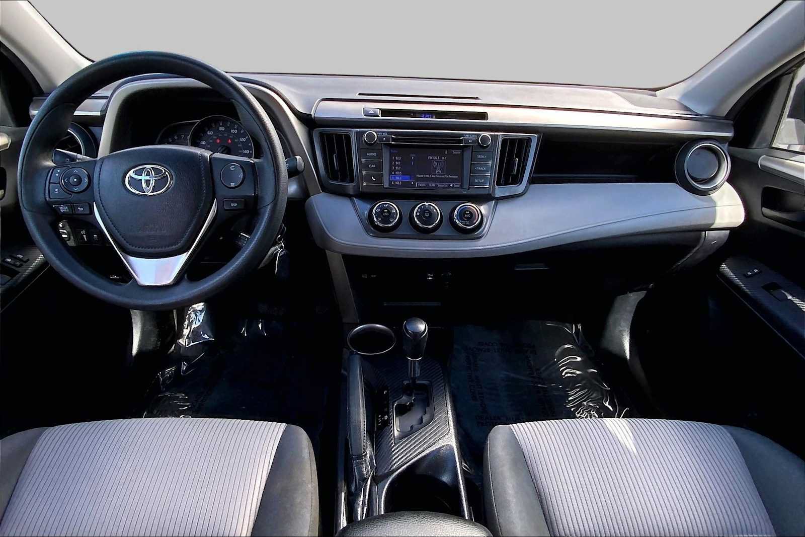 Used 2014 Toyota RAV4 LE AWD/4WD image 15