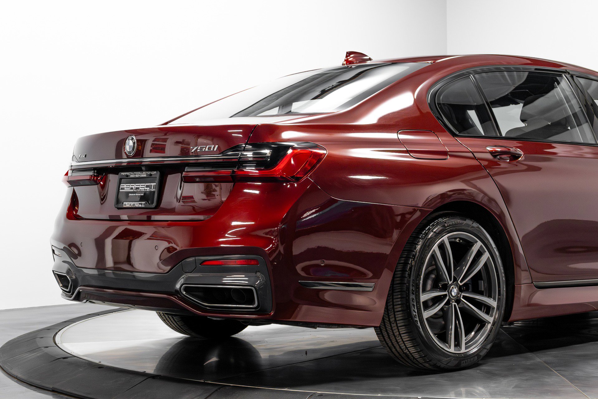 Used 2020 BMW 750i xDrive w/ Executive Package image 13