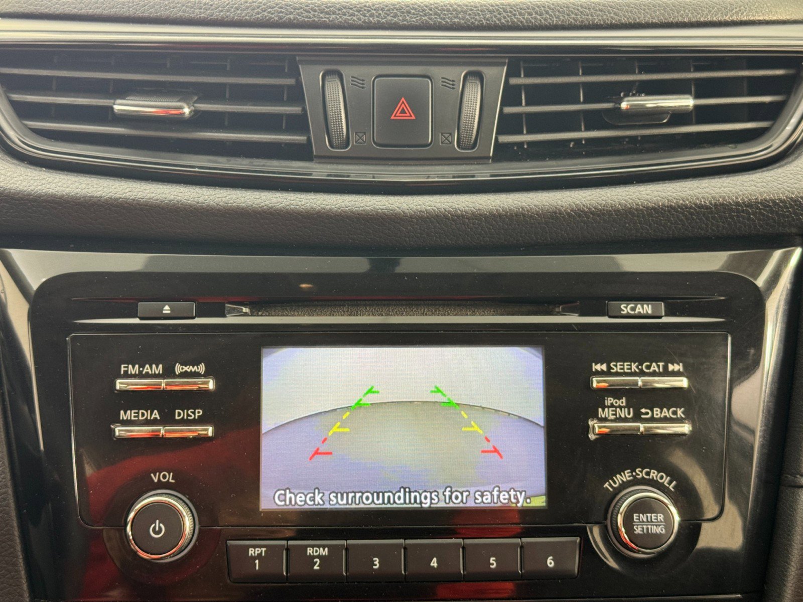 Used 2017 Nissan Rogue S image 24