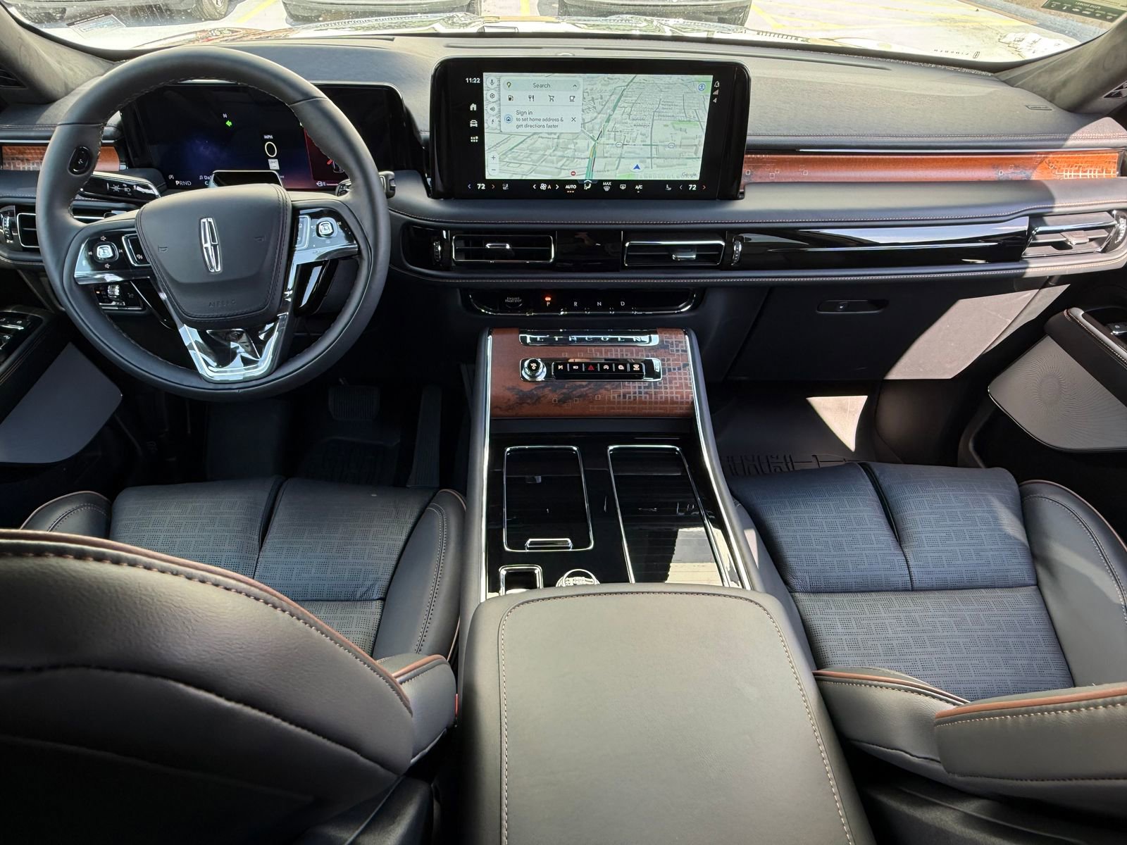 New 2026 Lincoln Aviator Black Label w/ Jet Appearance Package image 18