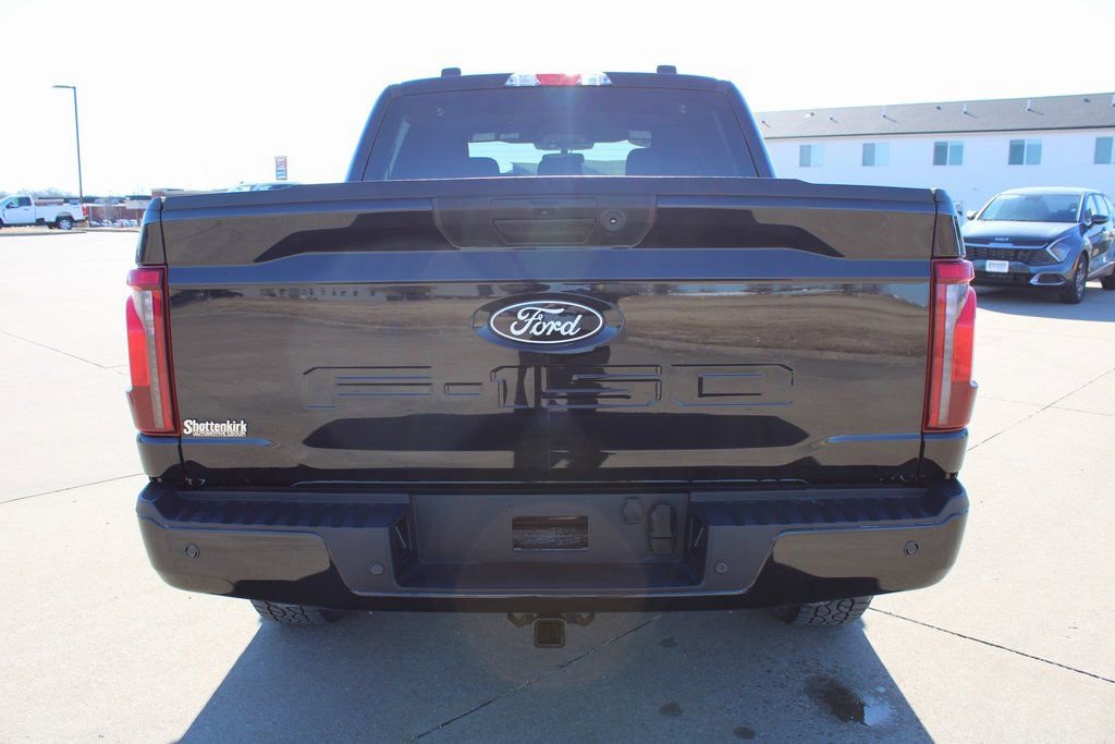 Used 2024 Ford F150 XLT w/ XLT Black Appearance Package image 14
