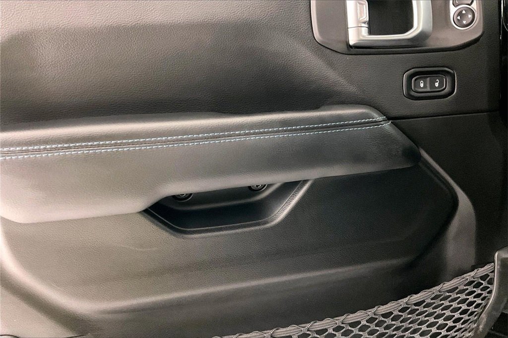 Used 2022 Jeep Wrangler Unlimited Rubicon 4xe image 18