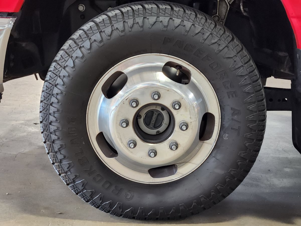 Used 2025 Ford F350 Lariat w/ Lariat Ultimate Package AWD/4WD image 26