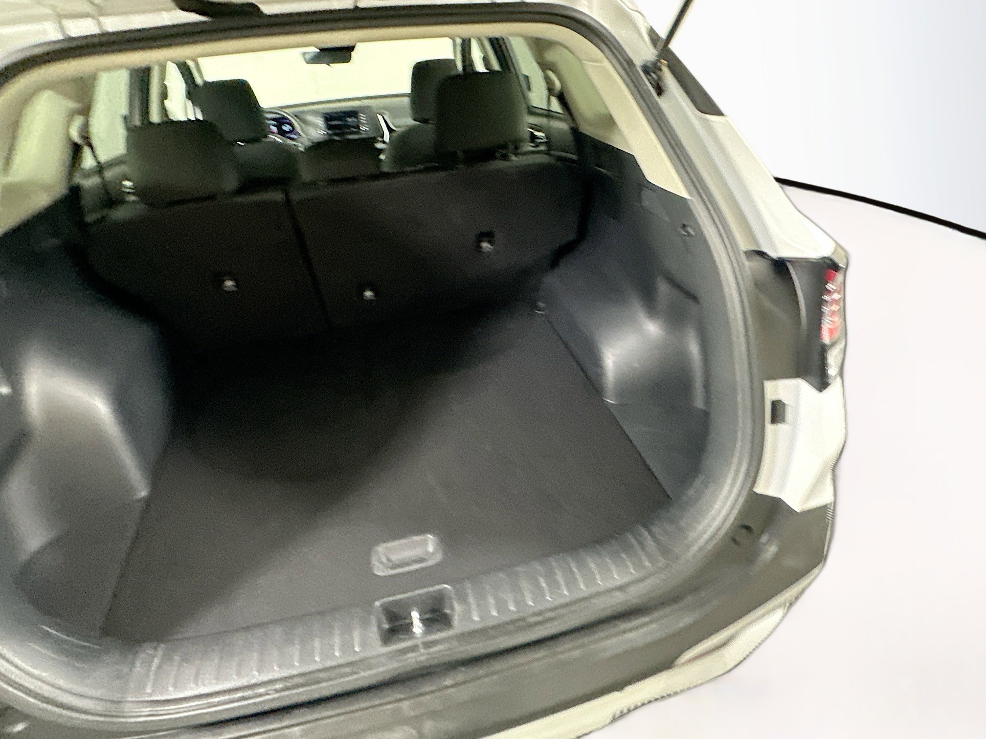 Used 2025 Kia Sportage LX image 28