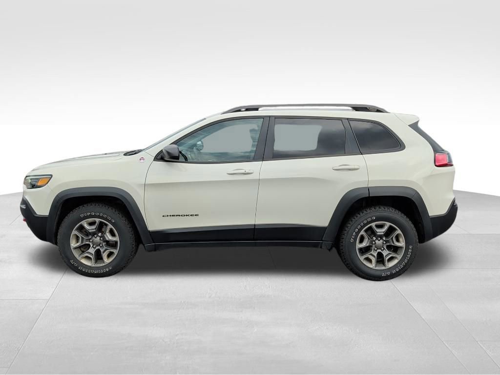 Used 2019 Jeep Cherokee Trailhawk w/ Cold Weather Group AWD/4WD image 9