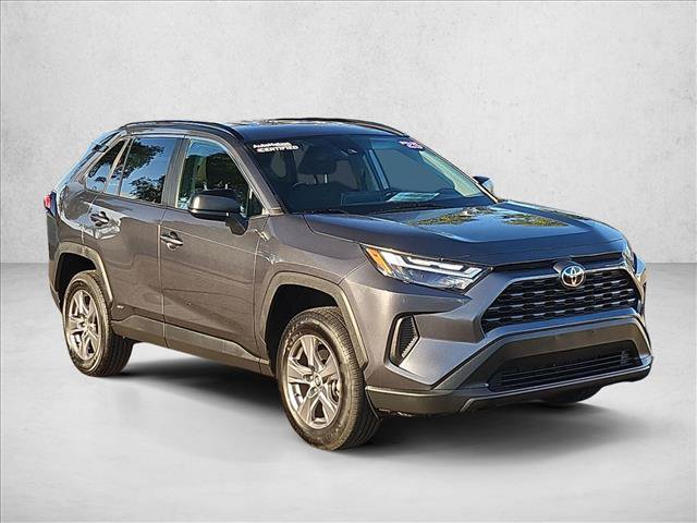 Used 2025 Toyota RAV4 LE AWD/4WD image 3