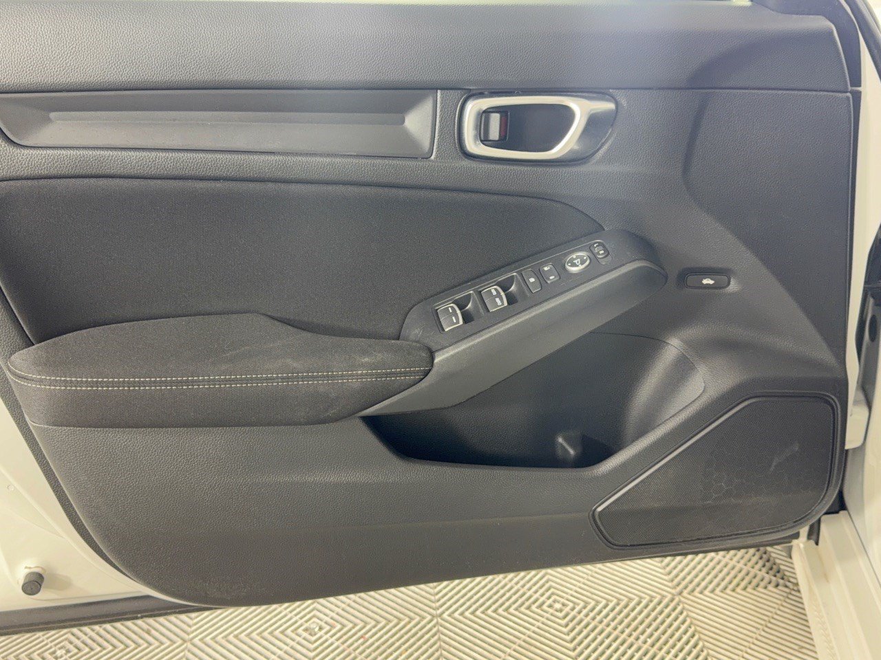 Used 2025 Honda Civic Sport image 14