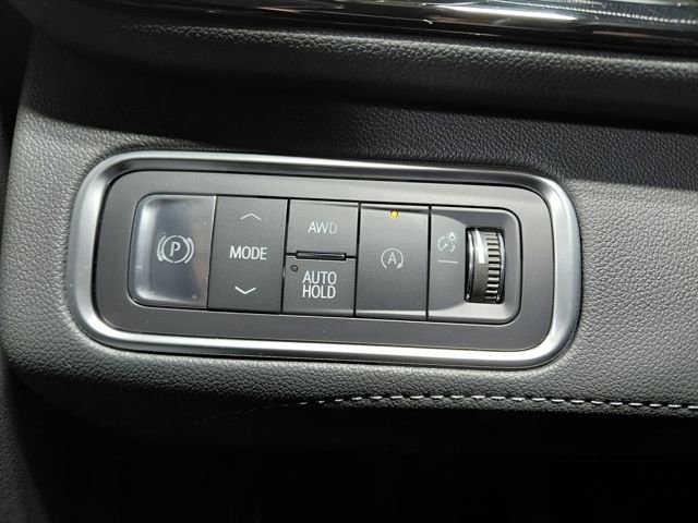 Used 2025 Buick Enclave Sport Touring image 38