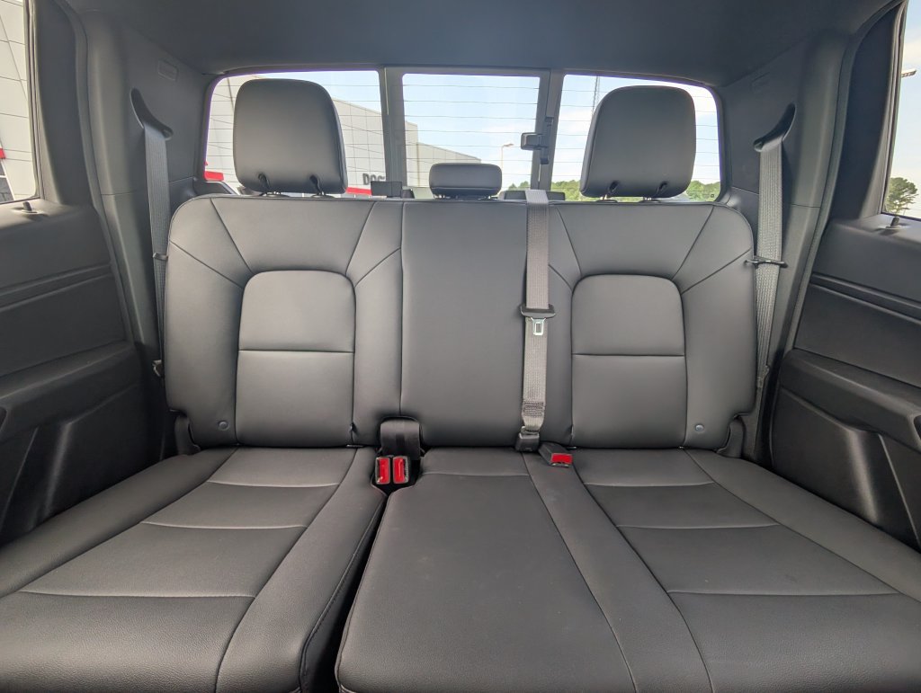 Used 2025 Chevrolet Colorado Trail Boss AWD/4WD image 22