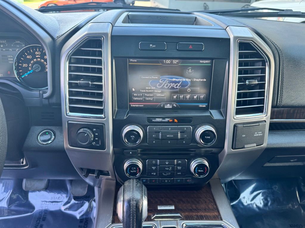 Used 2015 Ford F150 Platinum image 22