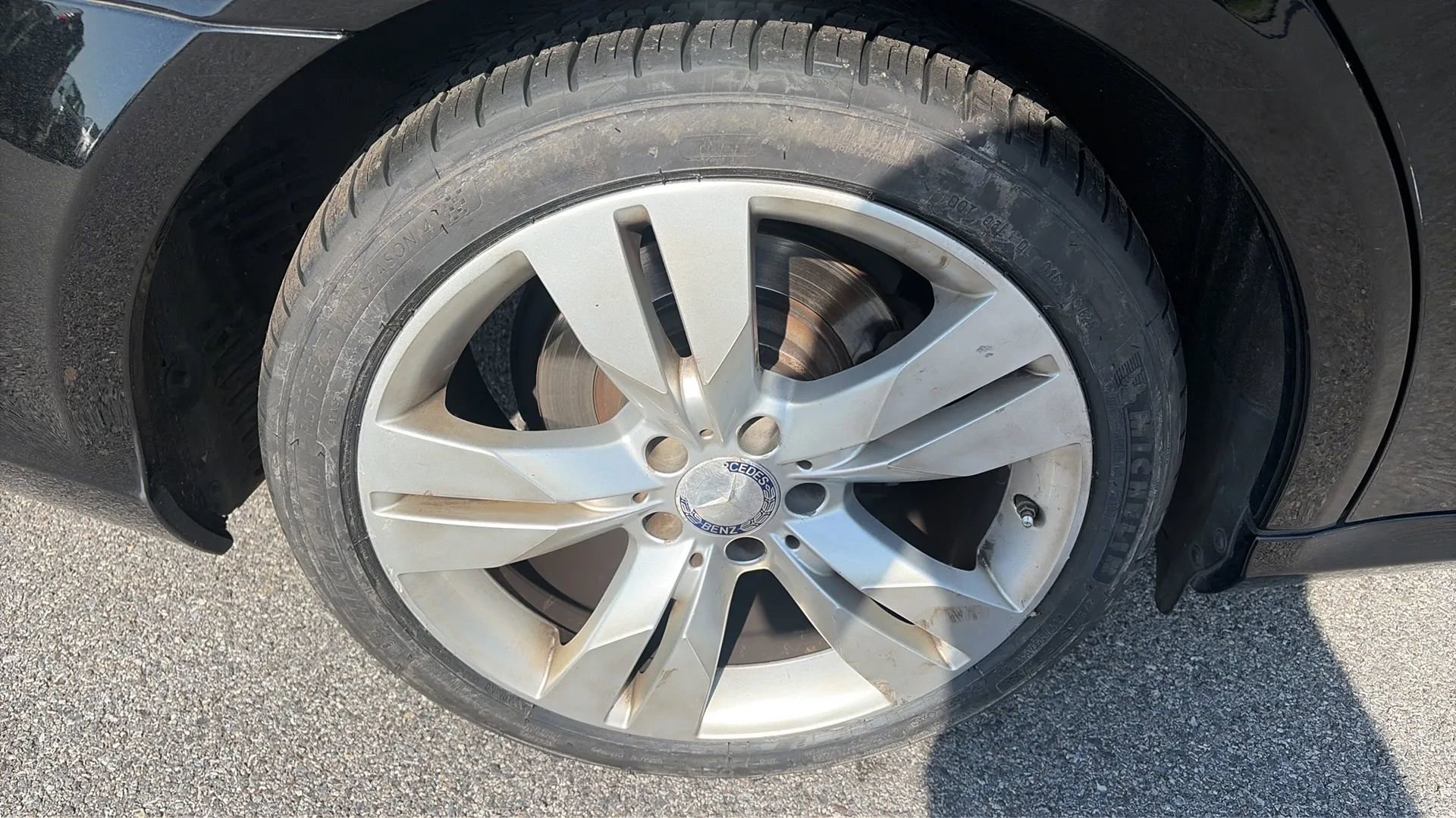 Used 2010 Mercedes-Benz CLS 550 image 24