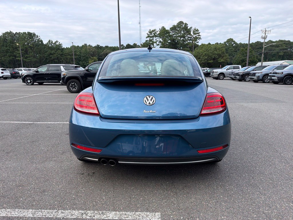 Used 2019 Volkswagen Beetle 2.0T SE w/ SE Premium Package FWD image 6