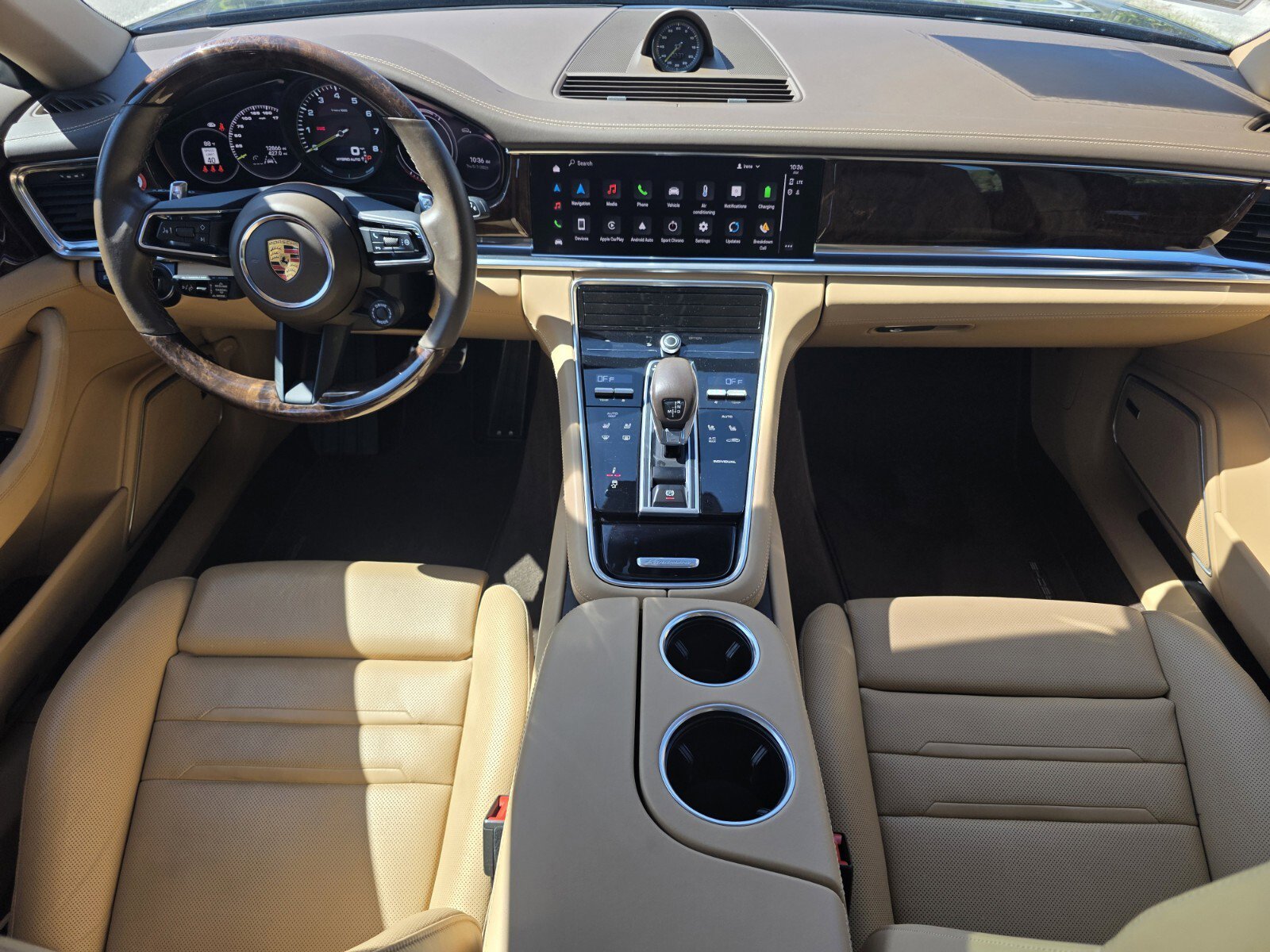Used 2022 Porsche Panamera 4 E-Hybrid AWD/4WD image 4