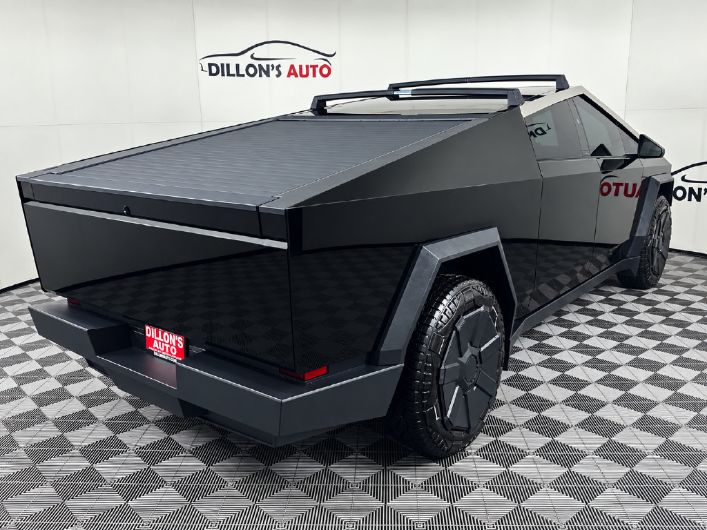 Used 2024 Tesla Cybertruck Cyberbeast AWD/4WD image 11