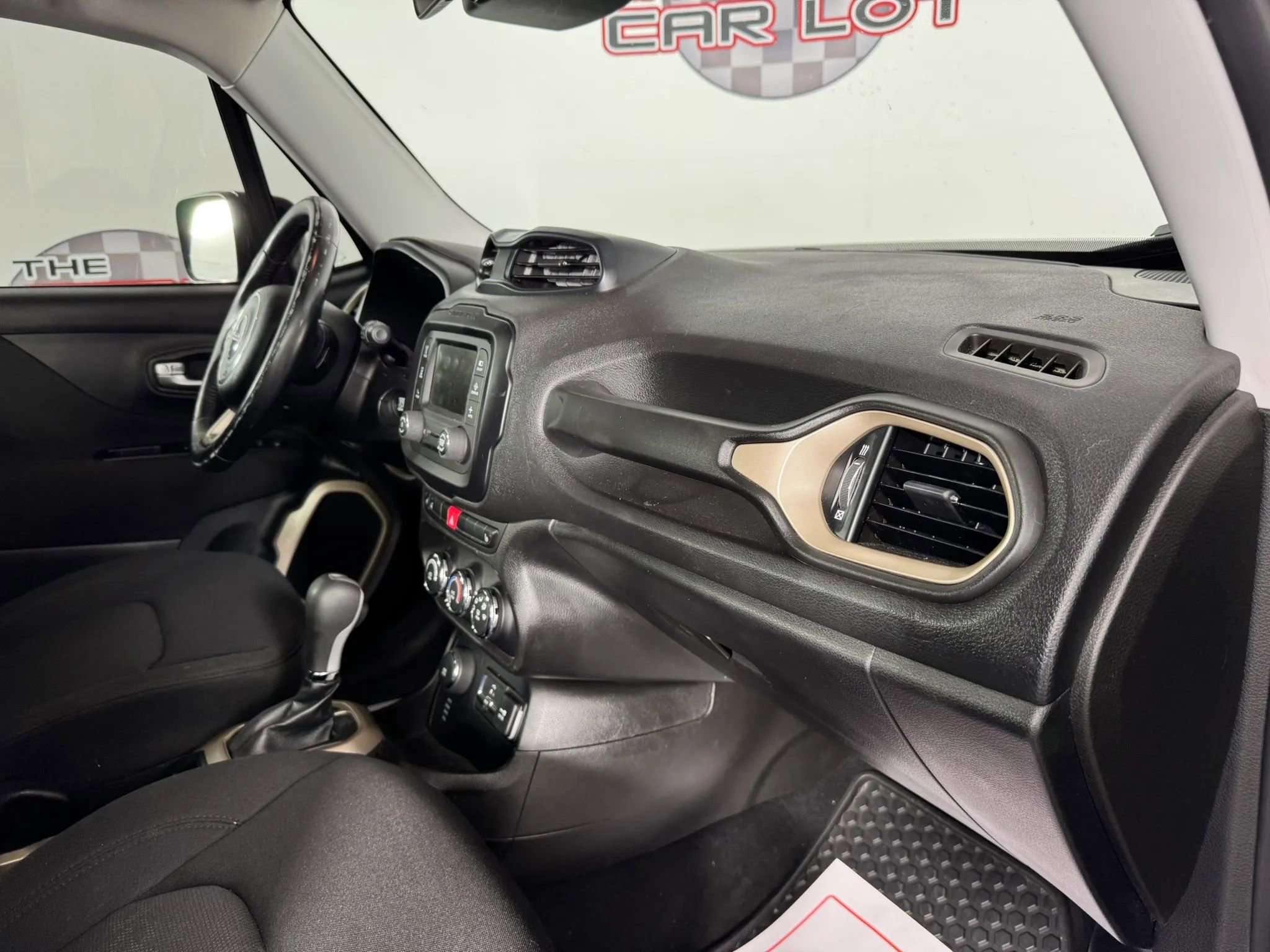 Used 2017 Jeep Renegade Latitude w/ Cold Weather Group AWD/4WD image 12