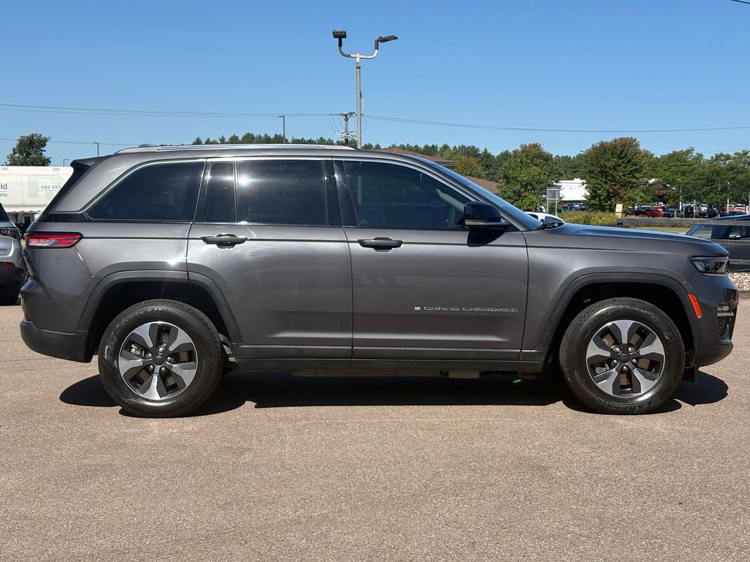 Used 2022 Jeep Grand Cherokee Limited 4xe AWD/4WD image 9