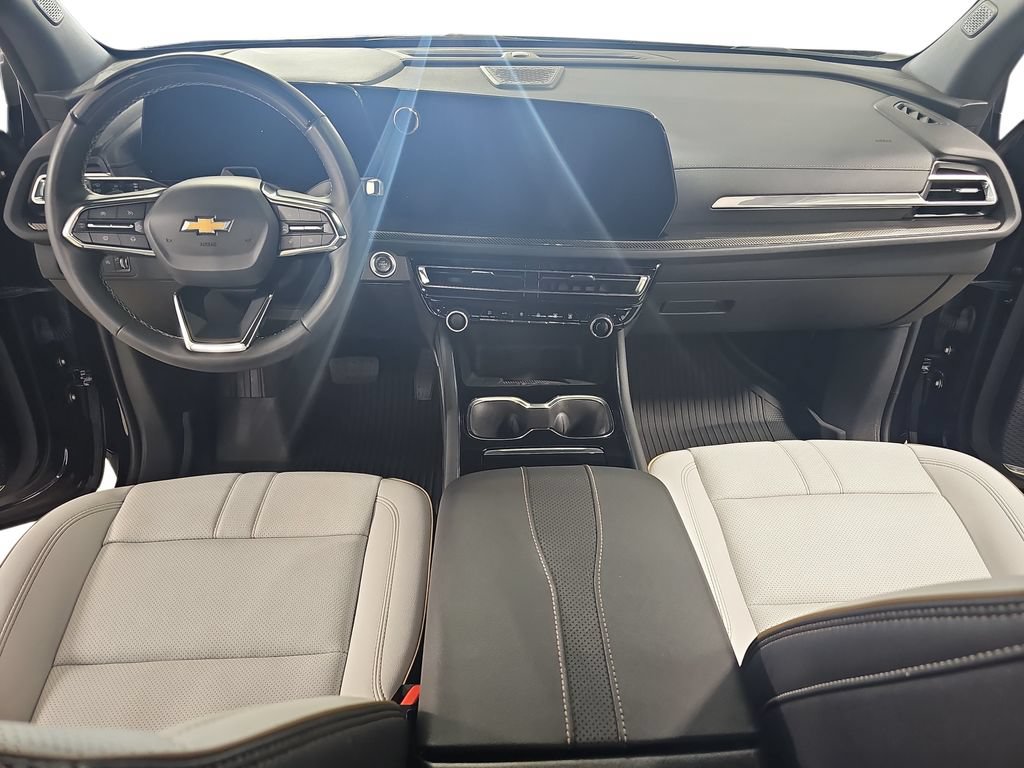 Certified 2025 Chevrolet Traverse High Country AWD/4WD image 11