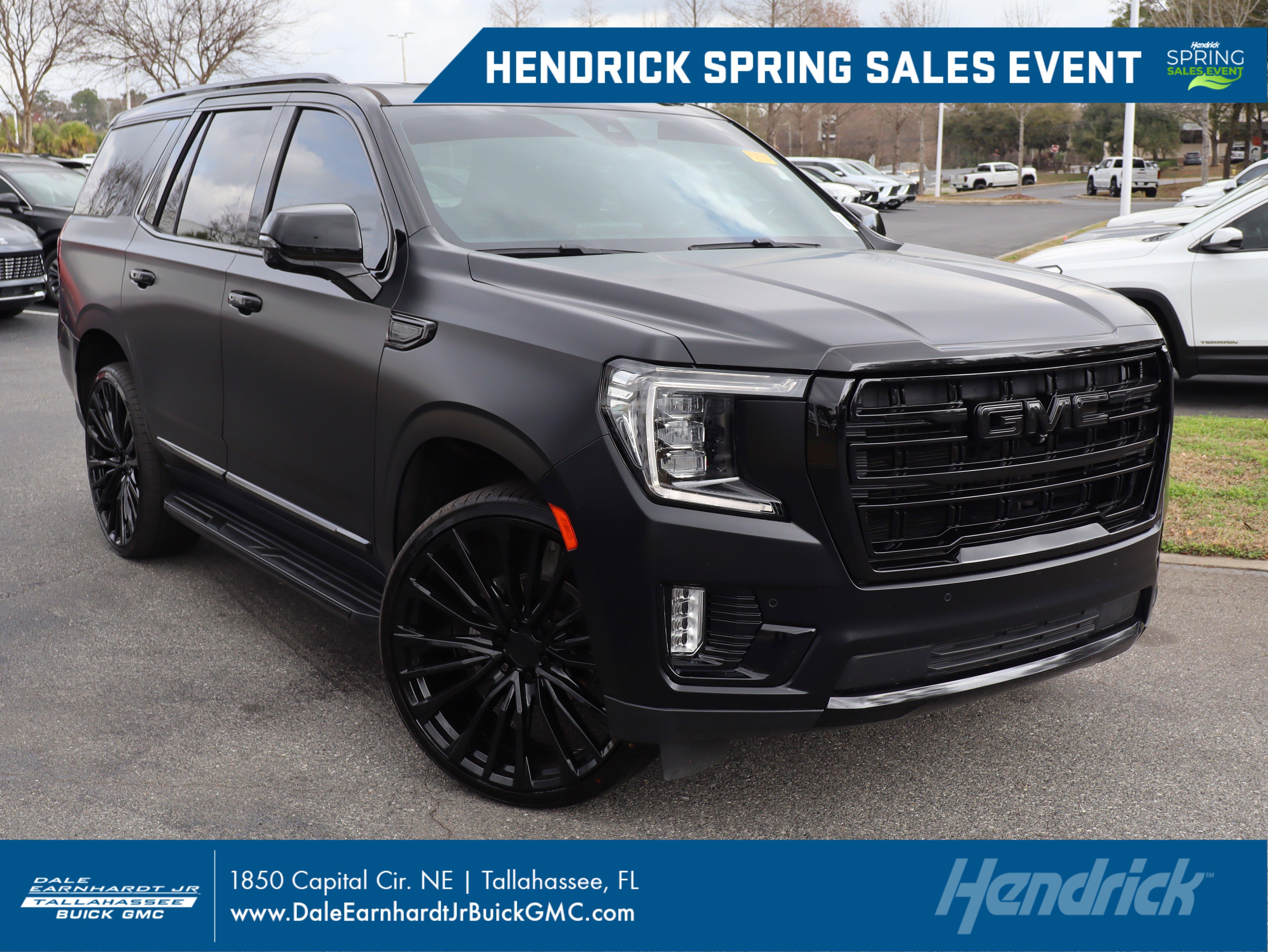 Used 2022 GMC Yukon SLT w/ SLT Premium Package image 1