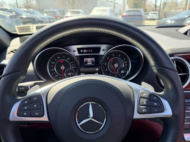 Used 2018 Mercedes-Benz SL 550 image 28