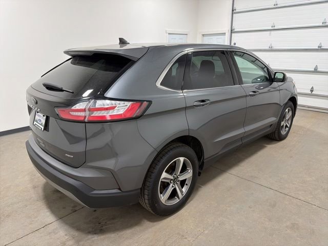 Used 2024 Ford Edge SEL w/ Convenience Package image 4
