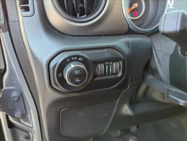 Used 2020 Jeep Gladiator Sport image 11