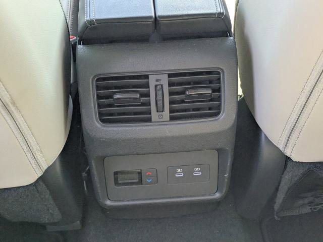 Used 2024 Nissan Rogue SL w/ SL Premium Package image 15