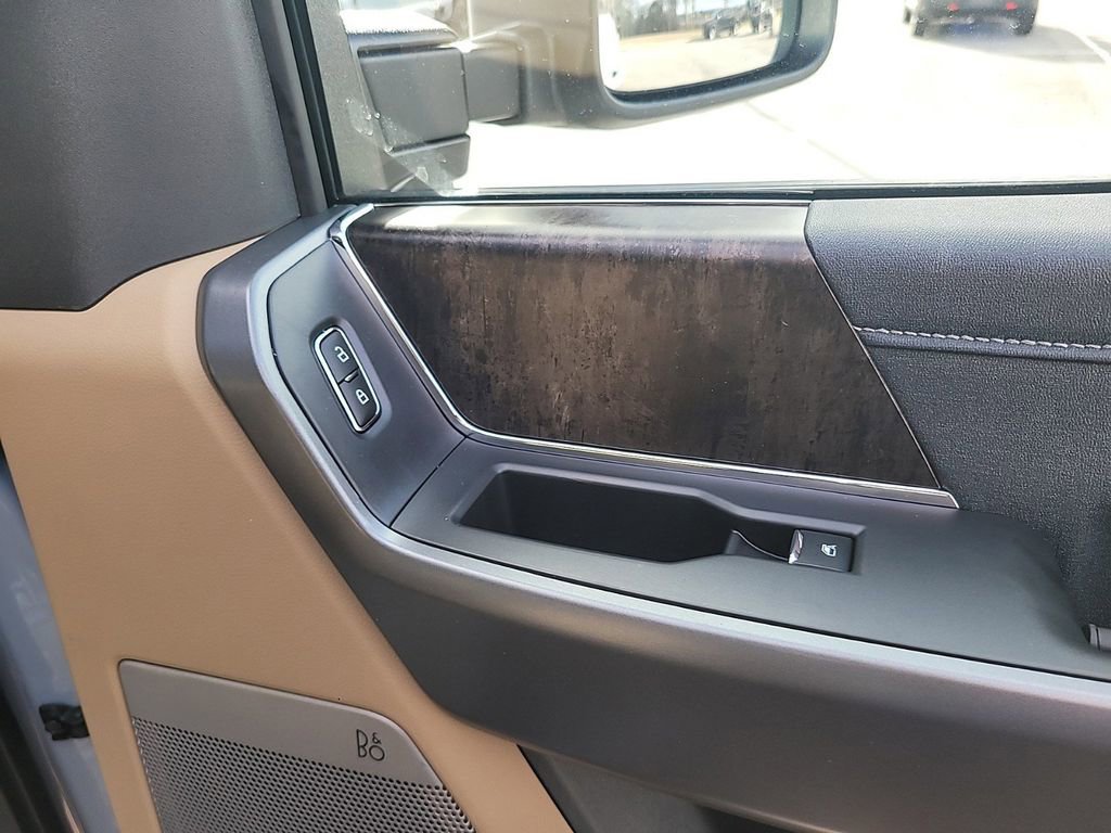 New 2025 Ford F250 Lariat w/ Lariat Ultimate Package image 28