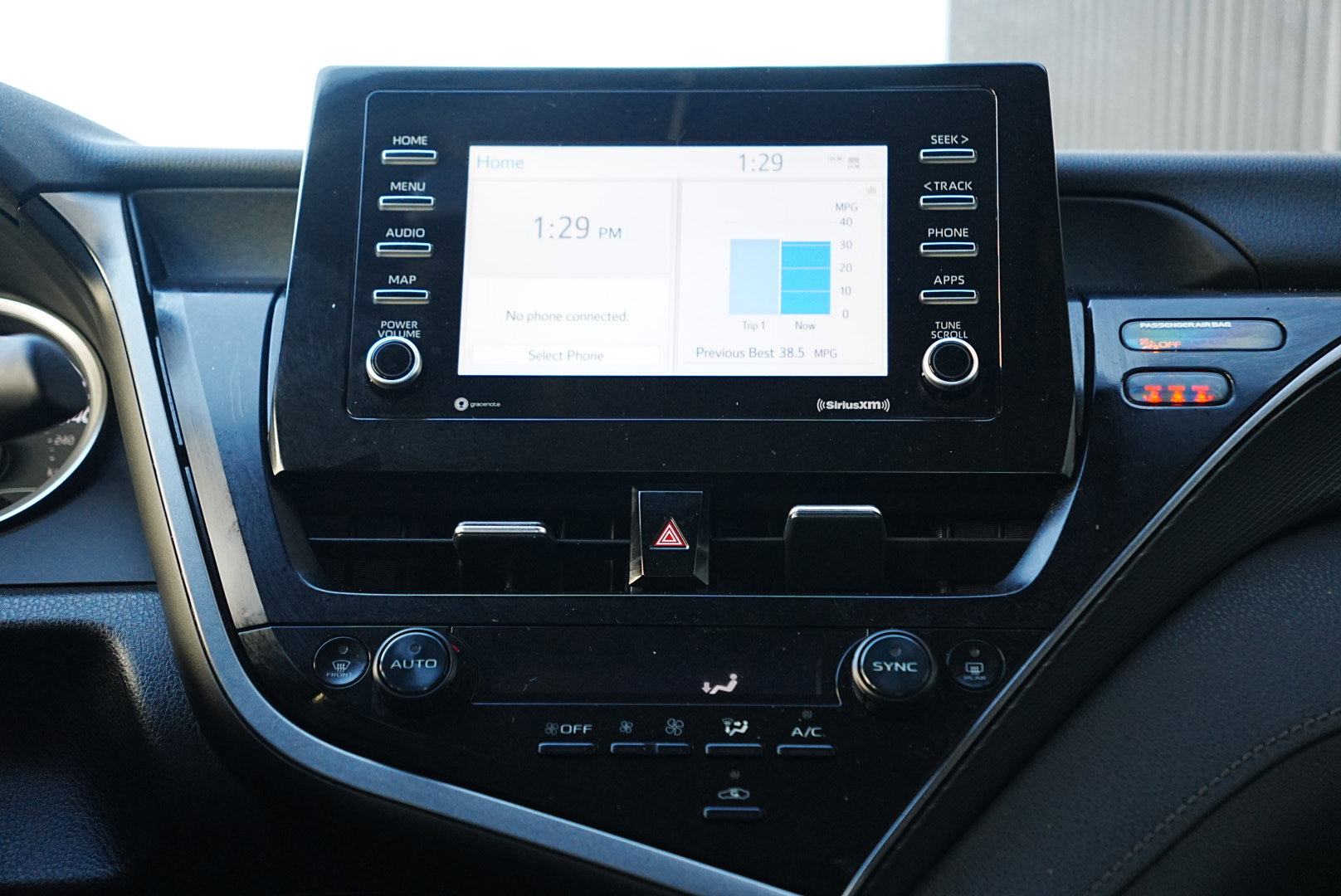 Used 2024 Toyota Camry LE image 17