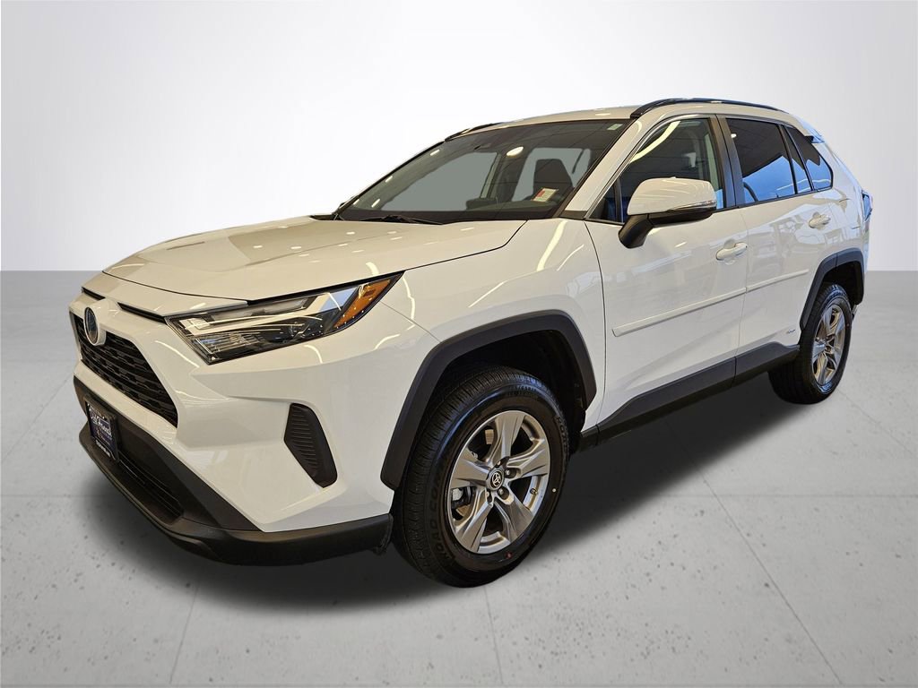 Used 2024 Toyota RAV4 LE image 2
