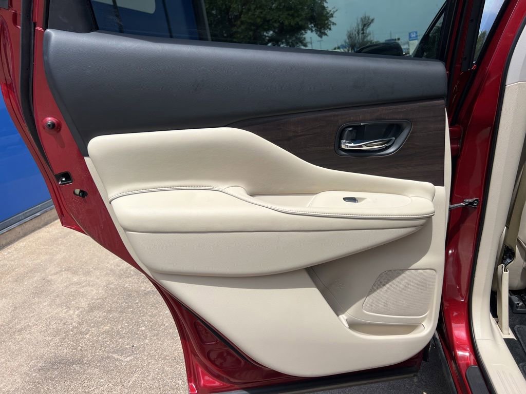 Used 2019 Nissan Murano Platinum w/ Cargo Package FWD image 18