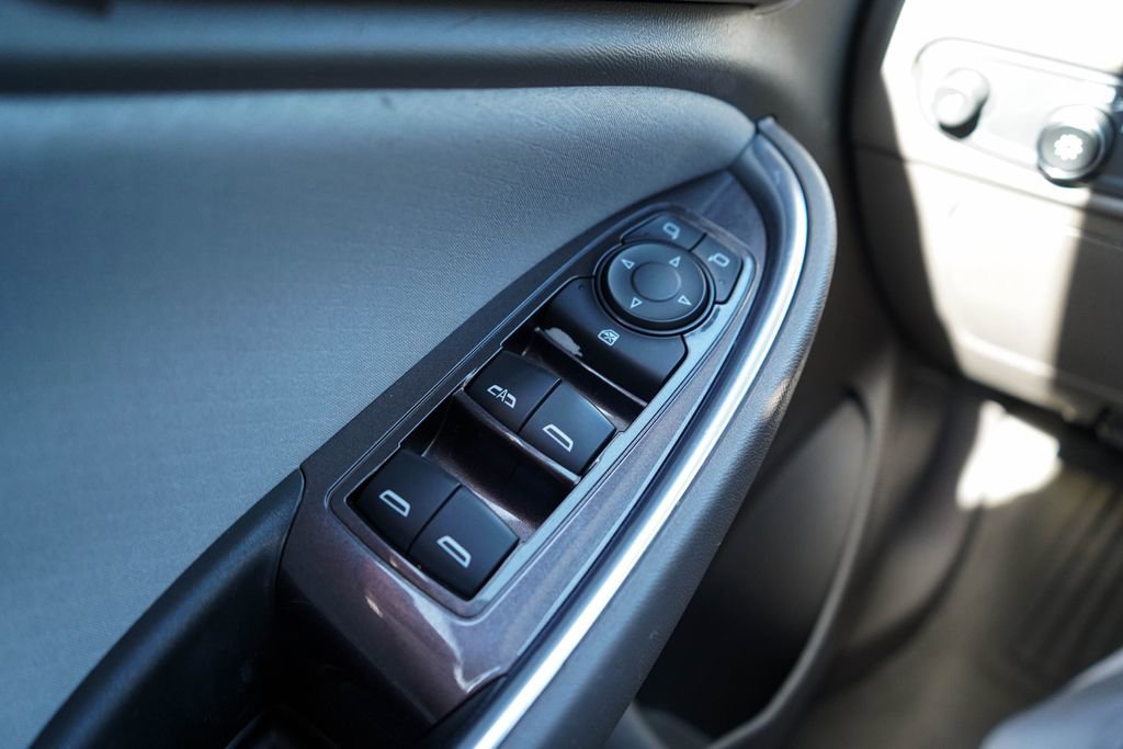 Used 2021 Chevrolet Malibu LT image 24