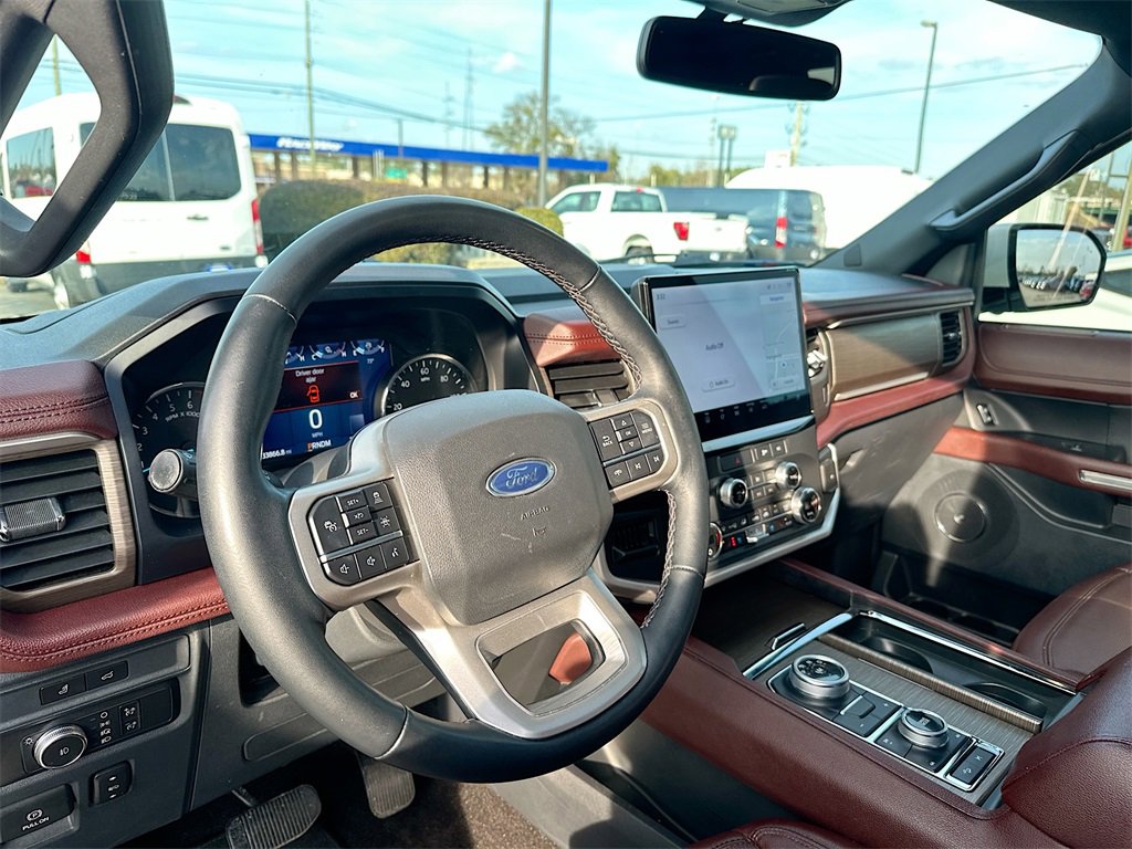 Used 2022 Ford Expedition Max Limited image 10
