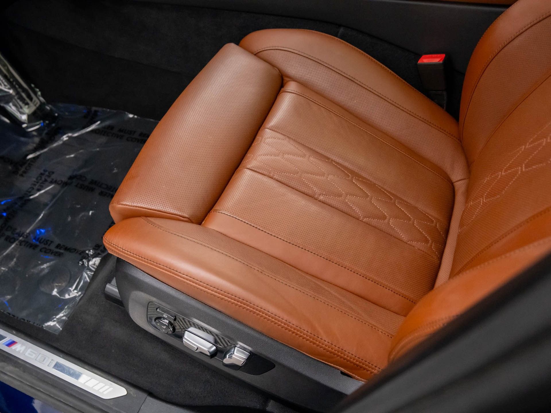 Used 2025 BMW X7 M60i image 15