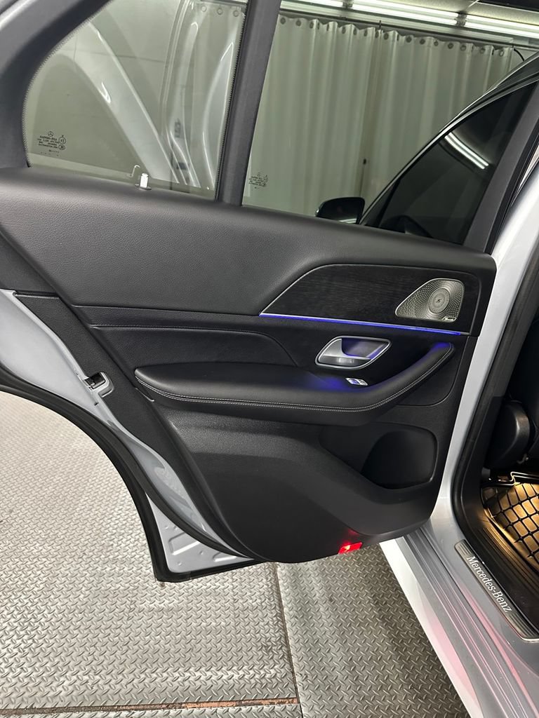 Used 2024 Mercedes-Benz GLE 450 4MATIC w/ AMG Line Exterior image 23