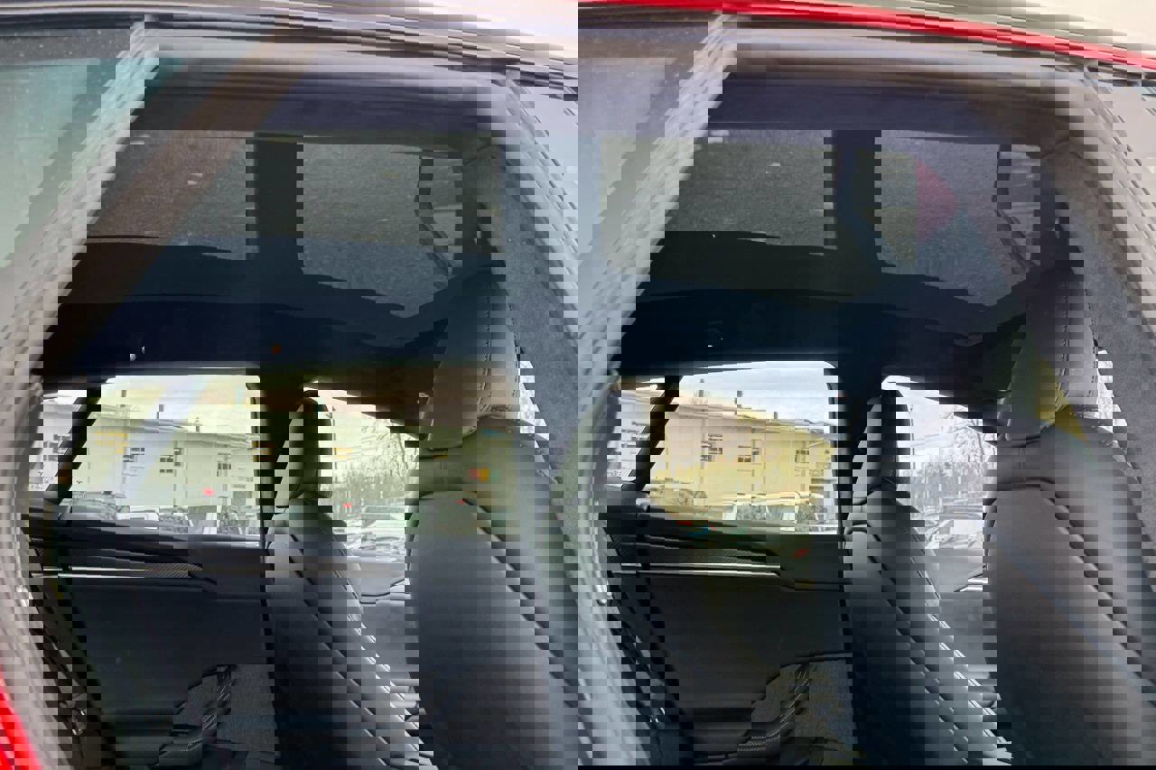 Used 2021 Tesla Model S Plaid image 15