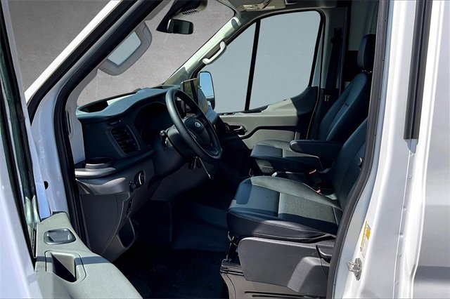 New 2025 Ford Transit 250 148 High Roof image 9